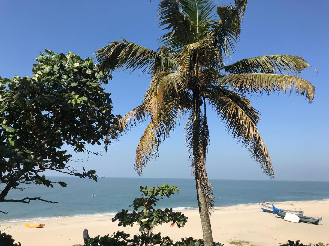 Neela Waters - Beach Home Alappuzha Exterior foto